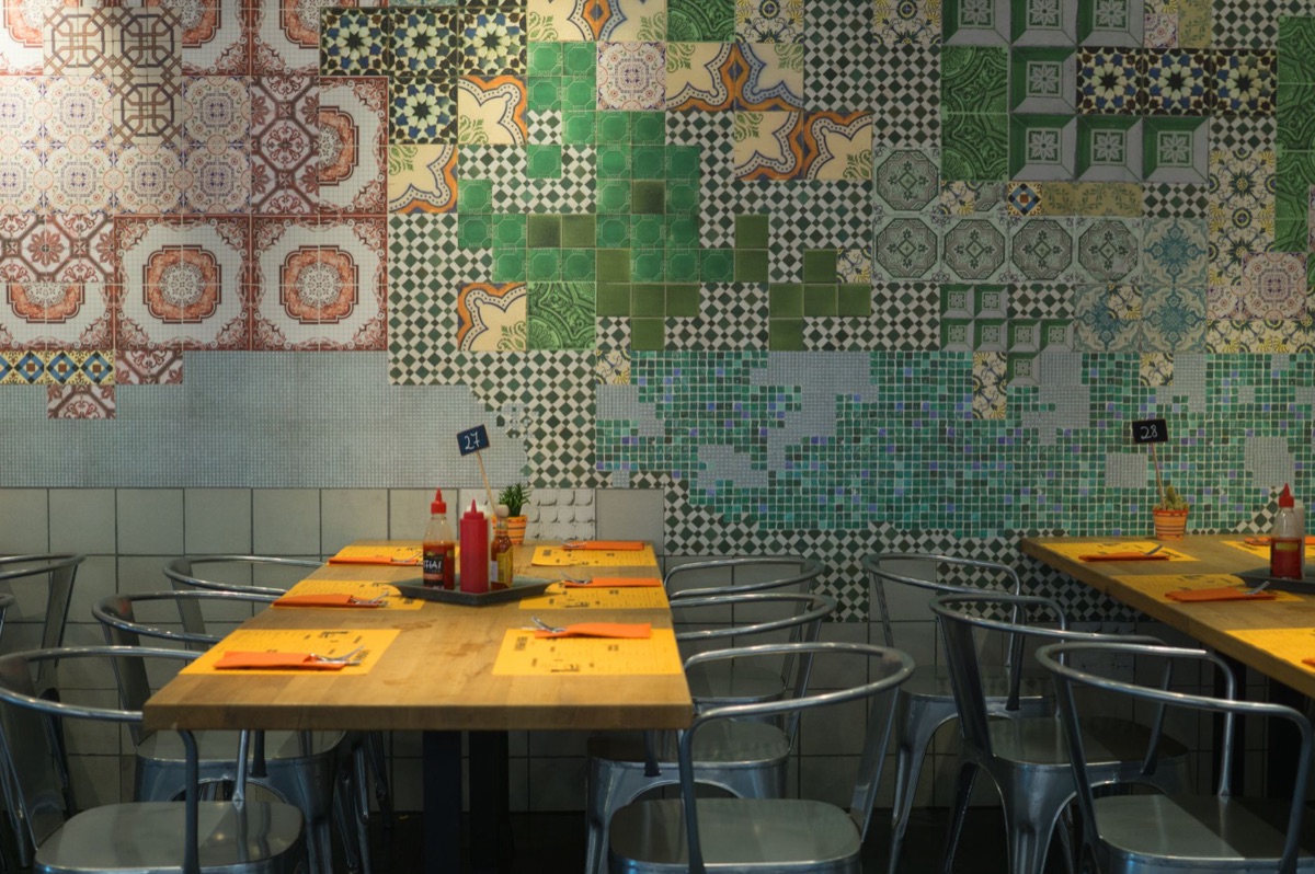 interior de restaurante mexicano tradicional