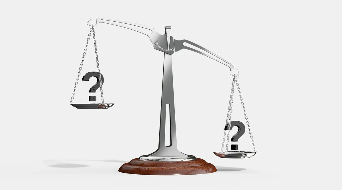 scale, question, importance, balance, choice, choose, sign, symbol, weight, business, measurement, comparison, justice, equality, measure, equilibrium, finance,