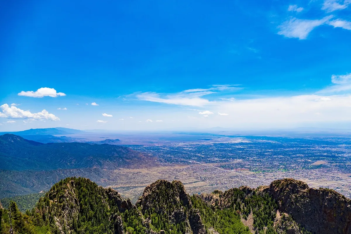 高い、自然、景色、山、都市、アルブクウェル、ニューメキシコ、冒険、トップ、空撮、風景、ピーク、山頂、旅、風景、岩、雲、天気、外